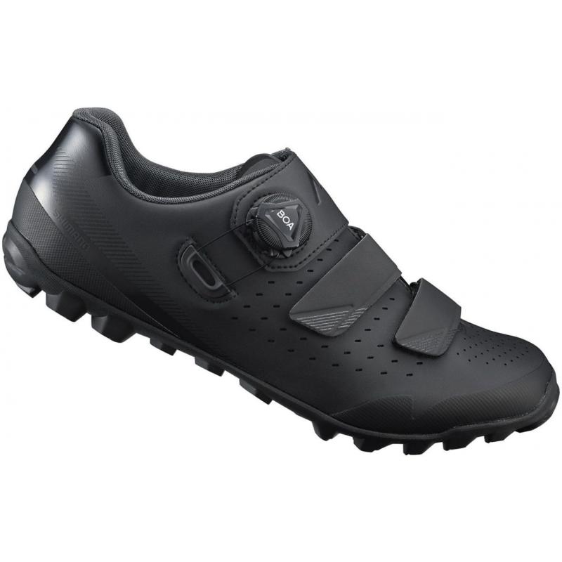 SHIMANO Tretry ME4